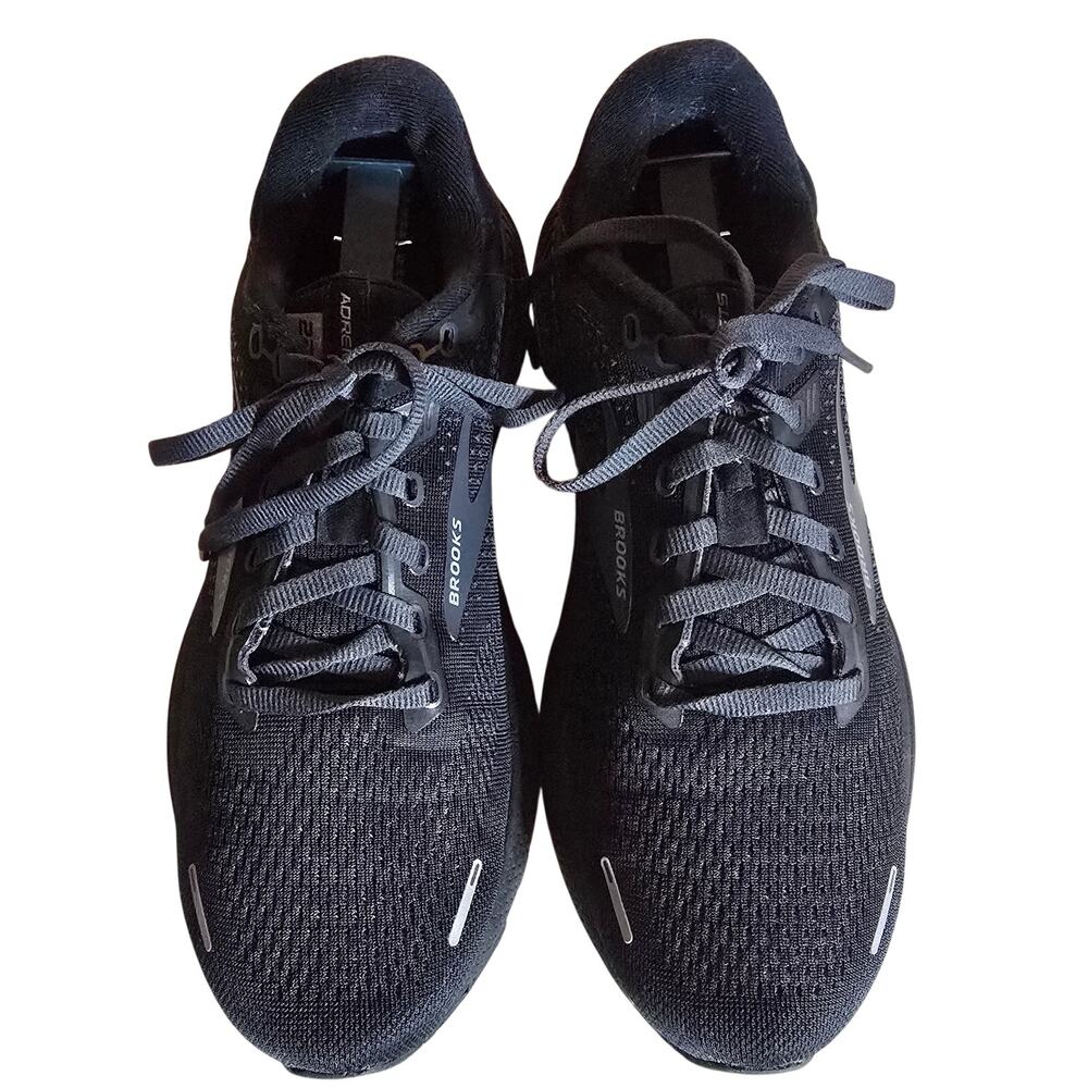 Brooks Women's Adrenaline GTS 22 Black on BLACK Size 8.5